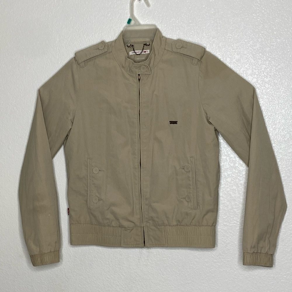 LEVI’S Women’s Full Metal Zip Fully Lined Jacket Size M